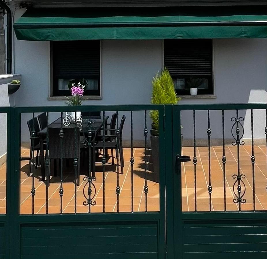 Apartamentos A Illa Редондела Экстерьер фото